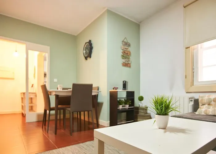 Riverside By Jc Apartman